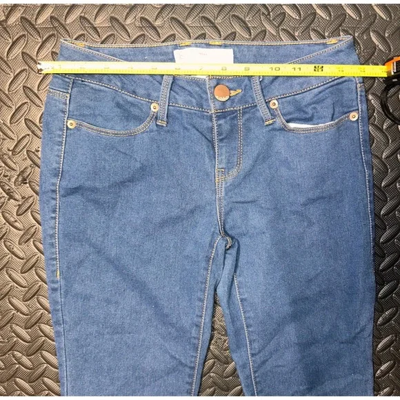 No Boundaries Juniors Skinny Jeans Medium Wash Blue Denim Size 1 NJ35B720K - Picture 2 of 6